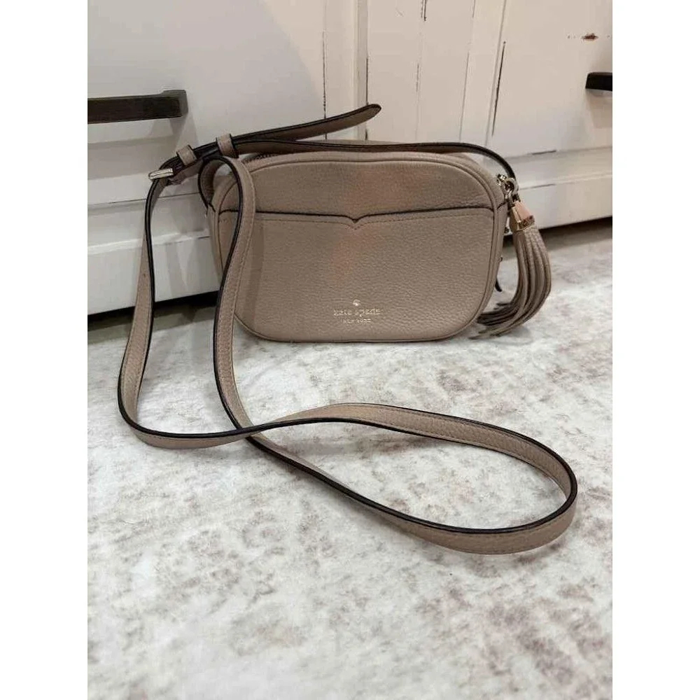 Kate Spade Kourtney Taupe Pebbled Leather Crossbody Camera Bag